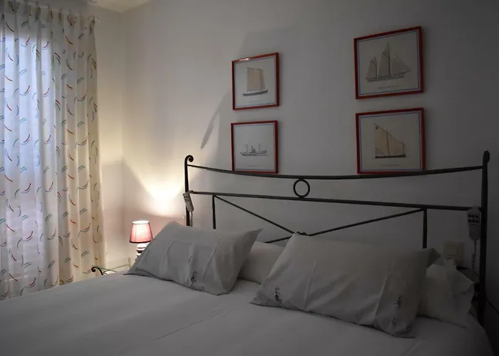 Magnolia, Habitacion Matrimonial Con Bano Uso Privado, En Casa Compartida Homestay szállás *